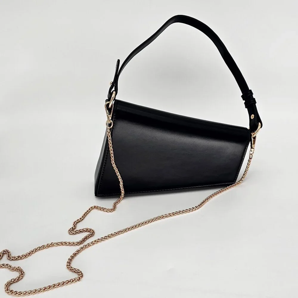 Black Сlutch Shoulder Bag Gold Chain Y2K Minimalist Purse